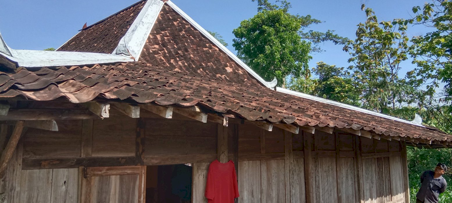 Jual rumah limasan kayu jati