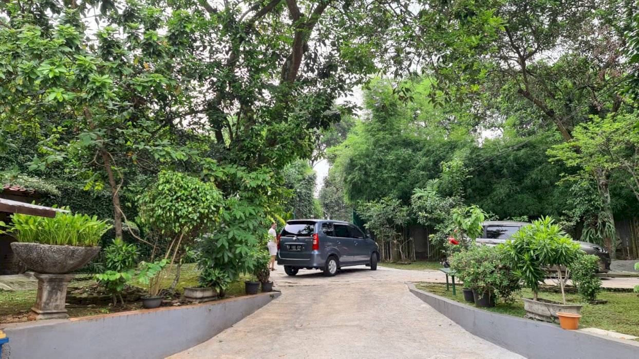 Tanah Istimewa Pinggir Jalan Utama Pondok Kelapa, Duren Sawit