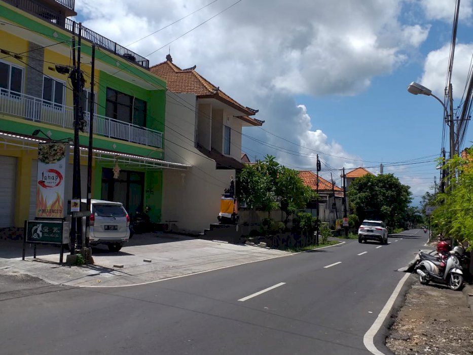 Dijual 2 RUKO JALAN UTAMA taman griya jIMBARAN BALI