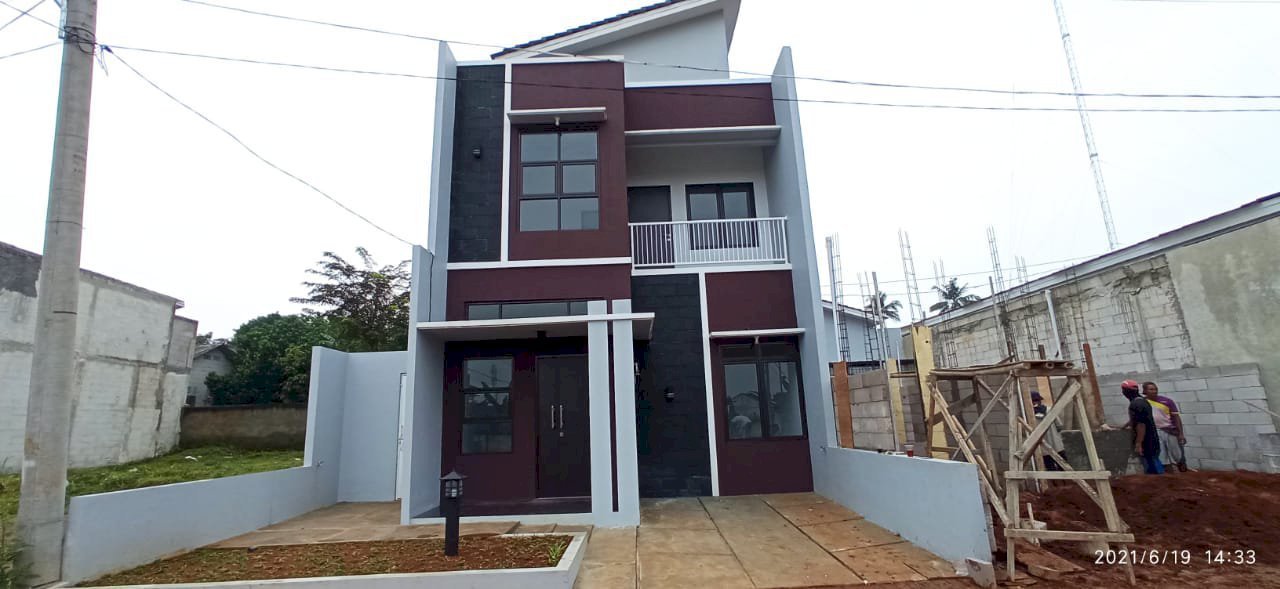 Rumah 2 Lantai di Setu Bekasi Dekat Pasar Setu