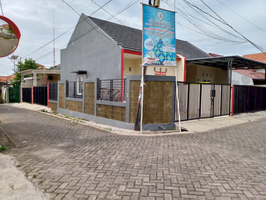 Rumah baru posisi hook ready stok dpn Graha Raya Pinang Ciledug