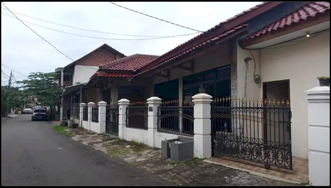 Rumah strategis tengah kota Jakarta bebas banjir