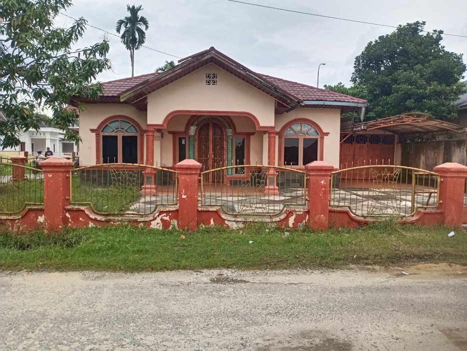 Dinual Rumah SEKEN ELITE Type 250/868 M2 Jl Bukit Barisan Pku Kota