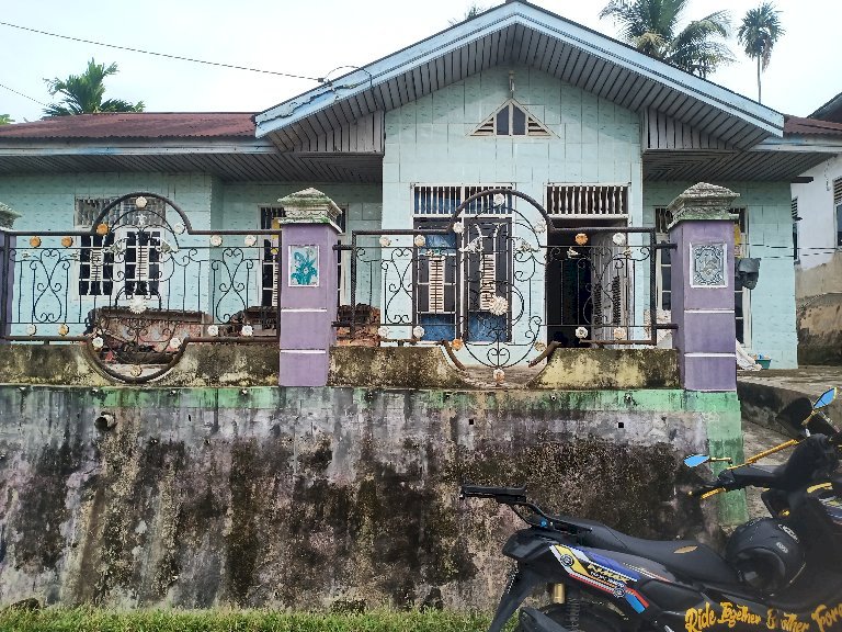 Dijual Rumah Seken type 100/215 TEPI Jl Tenayan Badak Kulim Pku Kota