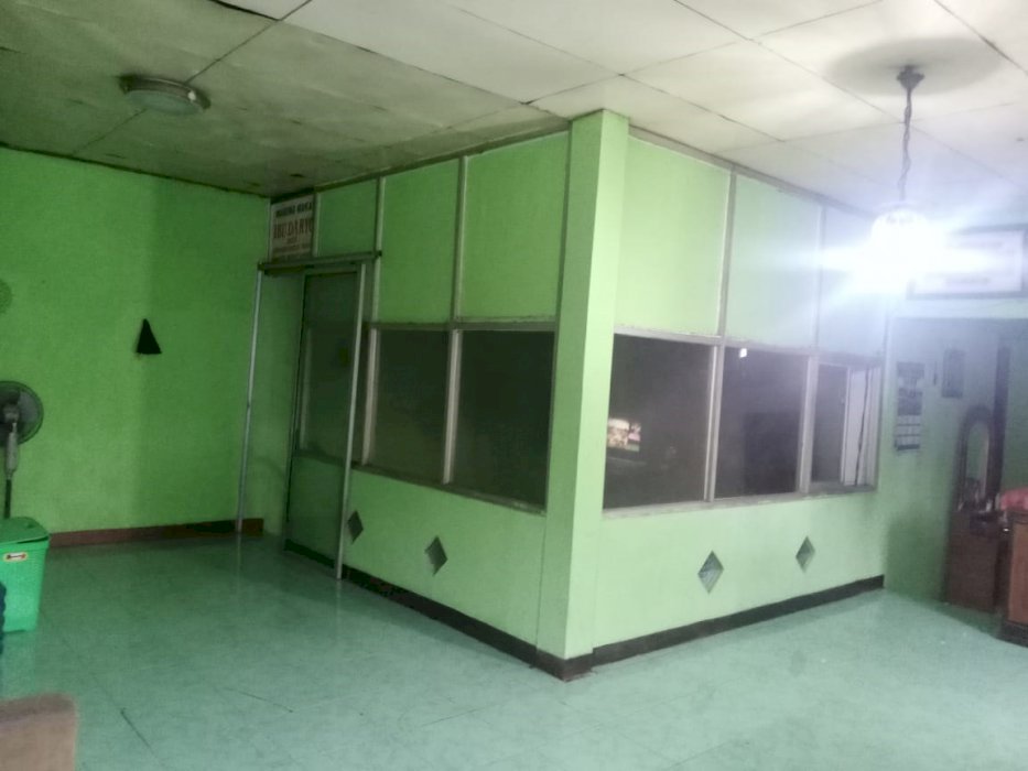 Dijual Rumah dan Bengkel Motor pinggir jalan murah di Cakung Jakarta