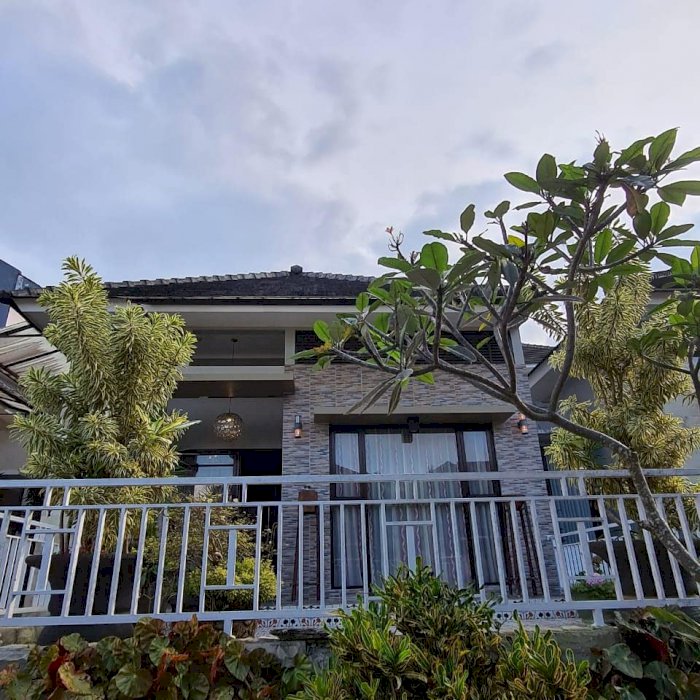 Dijual Villa Favorite Kusuma Pinus Batu Malang Jawa Timur