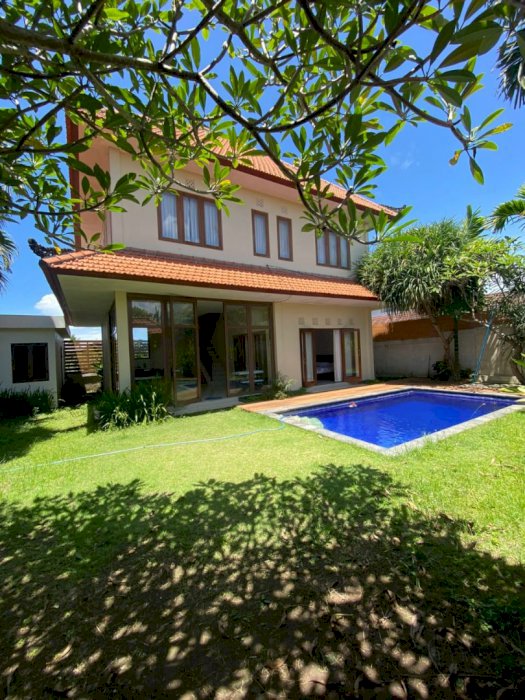 DIJUAL VILLA 2 LANTAI MURAH TROPICAL VILLA DI CANGGU BALI