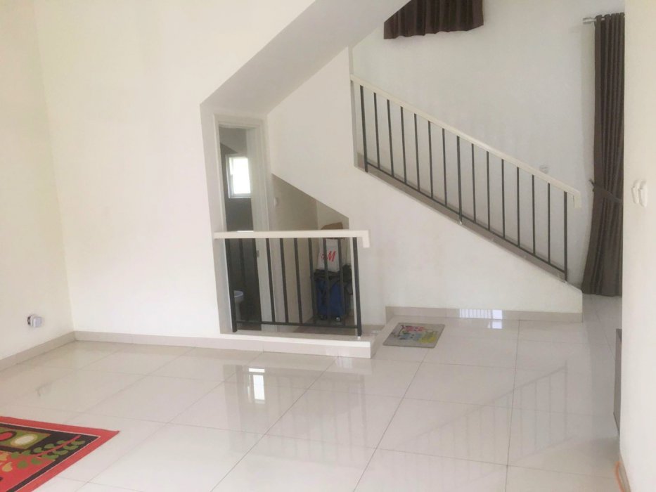 Rumah dijual Tangerang Suvarna sutera Cikupa