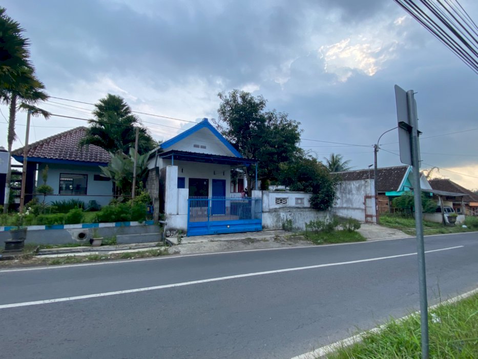 Rumah Tanah Tlogowaru Malang dijual samping SMA Nala pinggir jalan