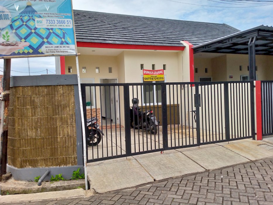 Rumah baru posisi hook siap huni dpn Graha Raya Bhakti pinang Ciledug