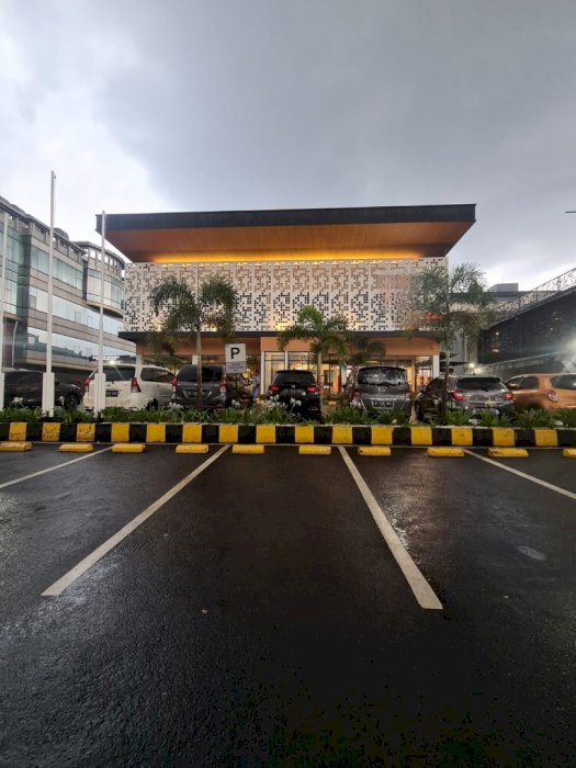 Gedung Resto Cepat Saji Megah Jl. Kemang Timur Raya, Kemang, Jakarta