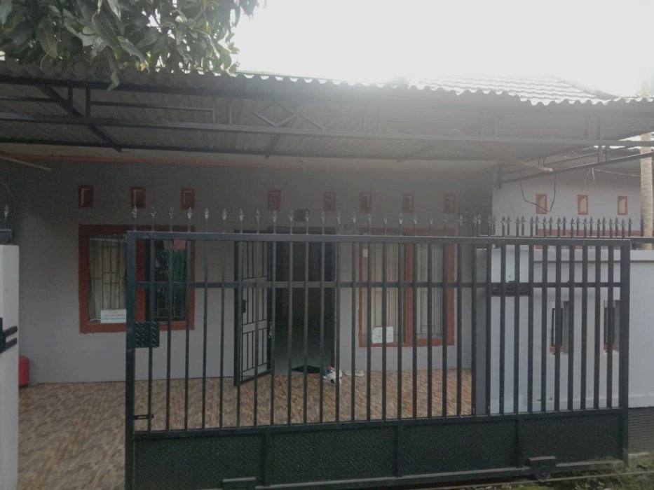 Di Jual rumah tinggal Hub No 081241066226