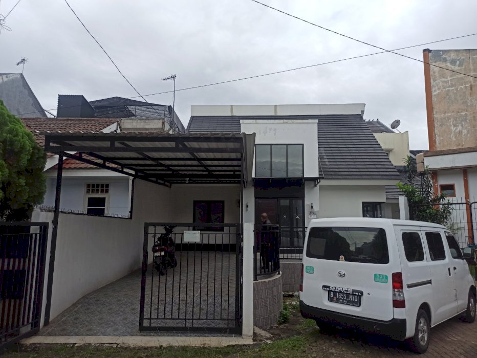 Rumah BSD Nusaloka lokasi aman nyaman dekat pintu tol