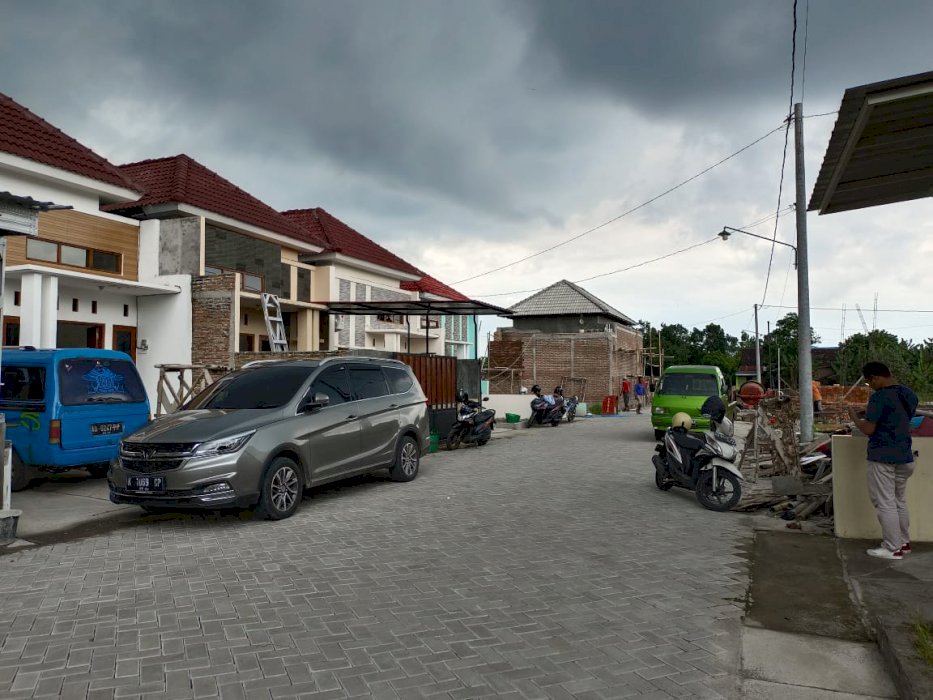 Dijual Rumah Mewah Harga Murah Gentan Raya