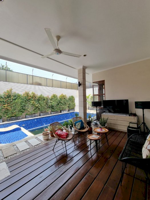 Rumah Mewah Model Resort Area Saidi, Cipete, Jakarta Selatan