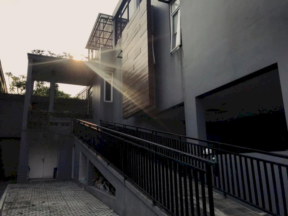 Di Jual Rumah Mewah  Kawasan Bintaro Jakarta Selatan