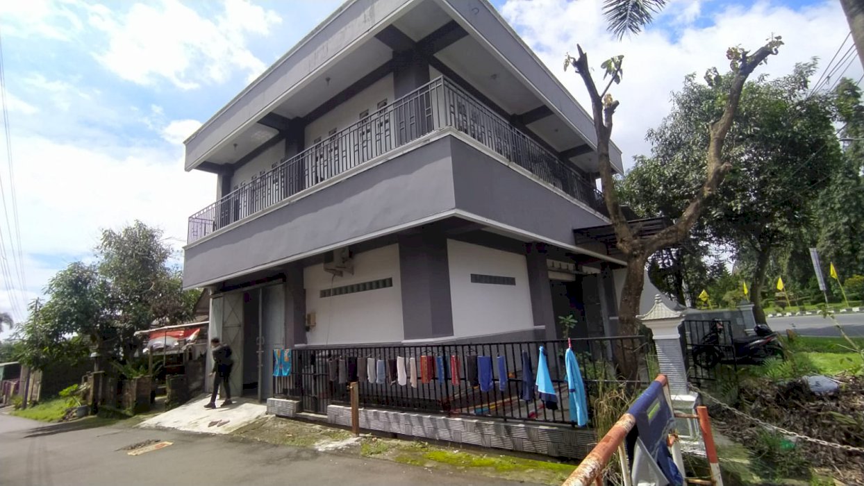 Ruko murah cocok untuk usaha karna berada dekat jalan raya