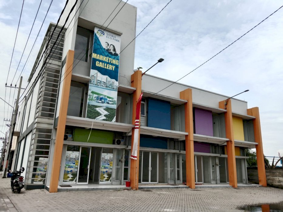 Gudang satria eco krian