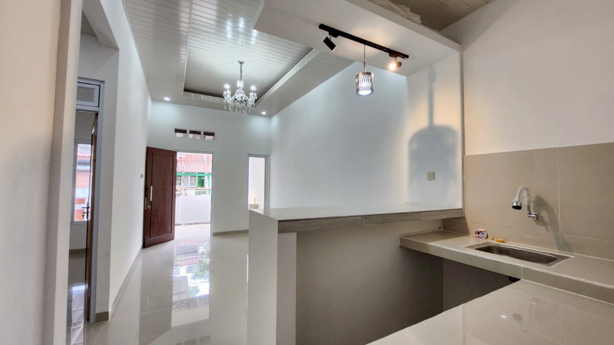 Rumah ful renovasi luas 72m 2KT 1KM siap huni Cileungsi