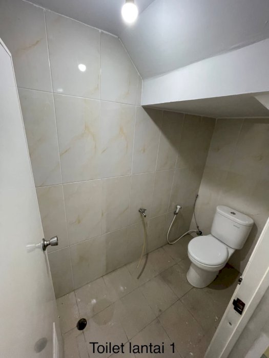 Jual Rumah Kavling Polri Jelambar