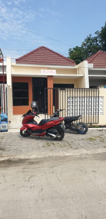 Rumah di karangroto jalan depan 12mtr