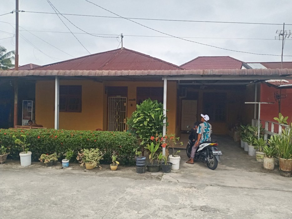 Dijual Rumah Seken type 130 / 225 M2 Jl Ikhlas  Bukit Barisan Pku Kota