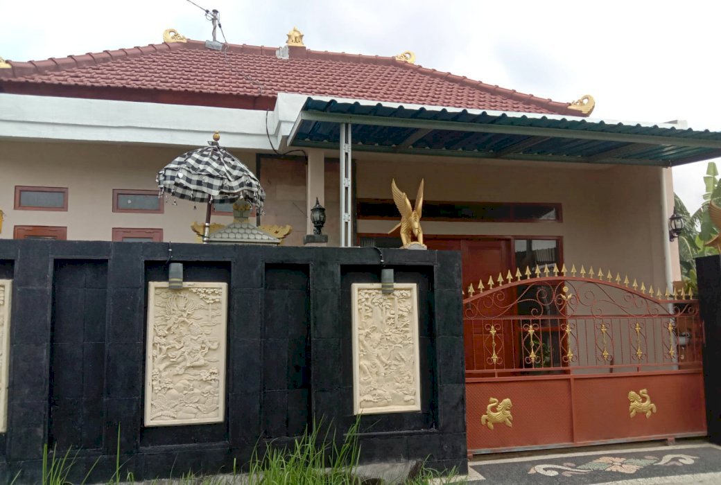Rumah baru di pinggiran kota singaraja