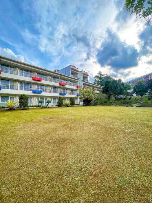 Hotel Mewah 69 Kamar di Puncak Cipanas, Bogor