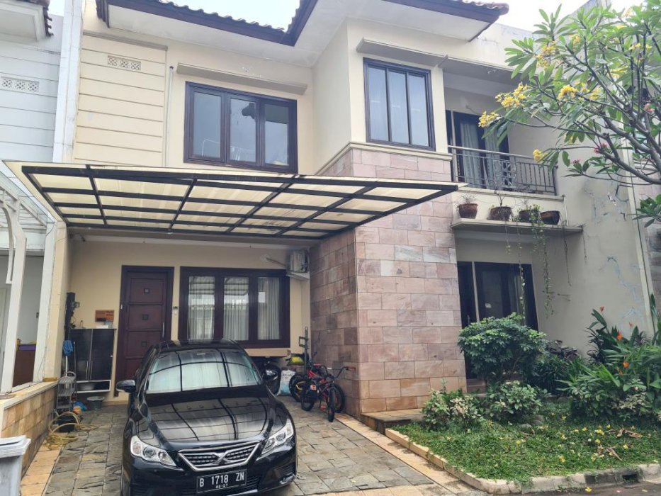 Rumah bagus dalam Town House lokasi Istimewa Area Pejaten Barat,Jaksel
