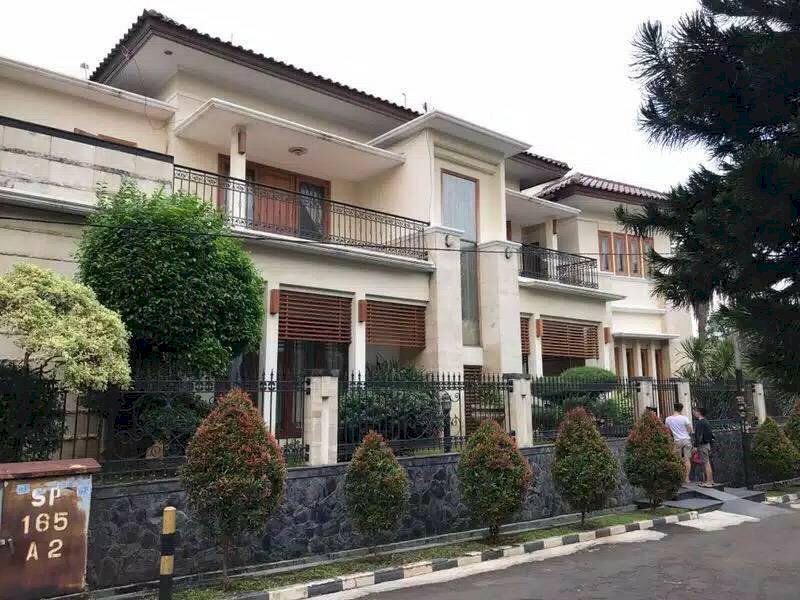Rumah Mewah Dlm Komplek Dkt Binus Kemanggisan, Palmerah, Jakarta Barat