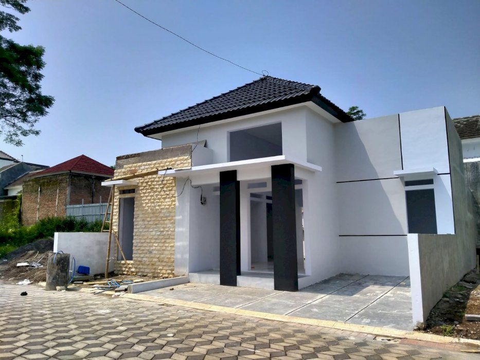 Rumah Minimalis Modern Murah Di Mojosongo Dekat GOR Sutajaya