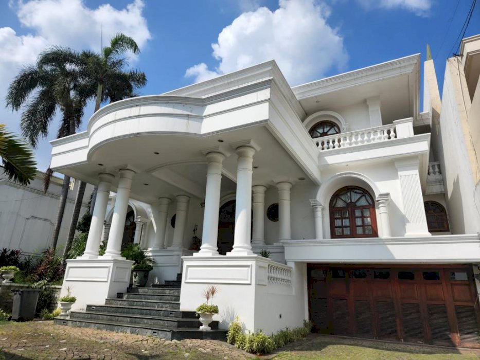 DISEWAKAN RUMAH TINGGAL DAERAH PERMATA HIJAU