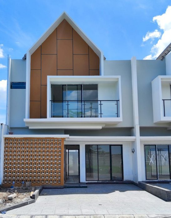 Rumah 2 lantai 3 kamar tidur siap huni dekat Bandara