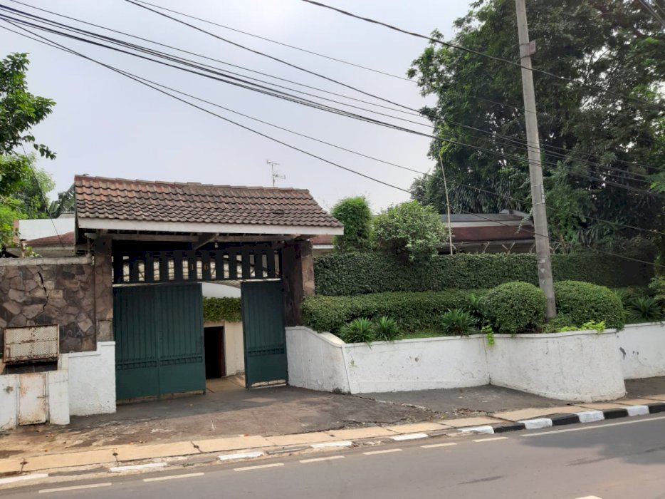 Rumah asri TERMURAH Jl Bintaro Permai, Pesanggrahan Jakarta Selatan