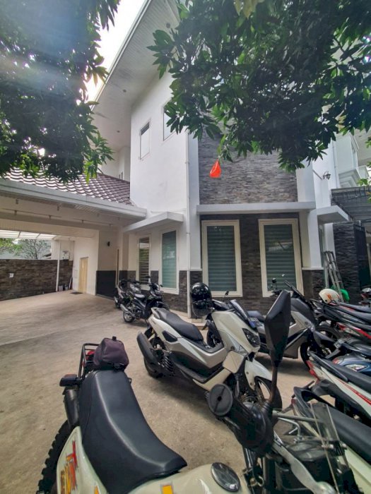Rumah Ex Kantor Area Elit Jl. Hang Lekiu, Kebayoran Baru, Jakarta