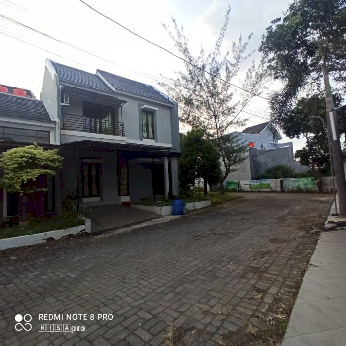Rumah Mewah di Green Elang Residence, Semarang