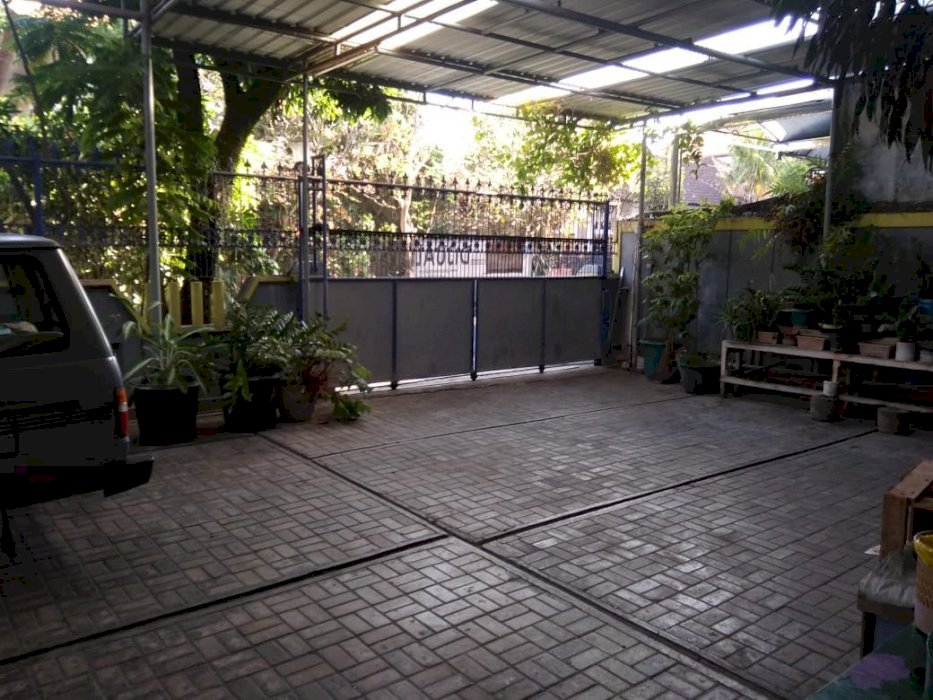 Buc rumah di Gatsu sangat luas dan bangunan masih bagus