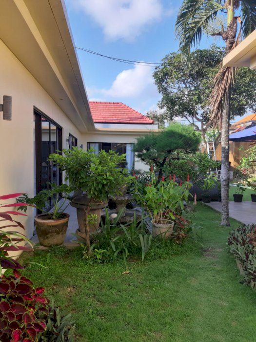 Jual cepat villa Canggu Bali lantai 1 halaman luas,do¹