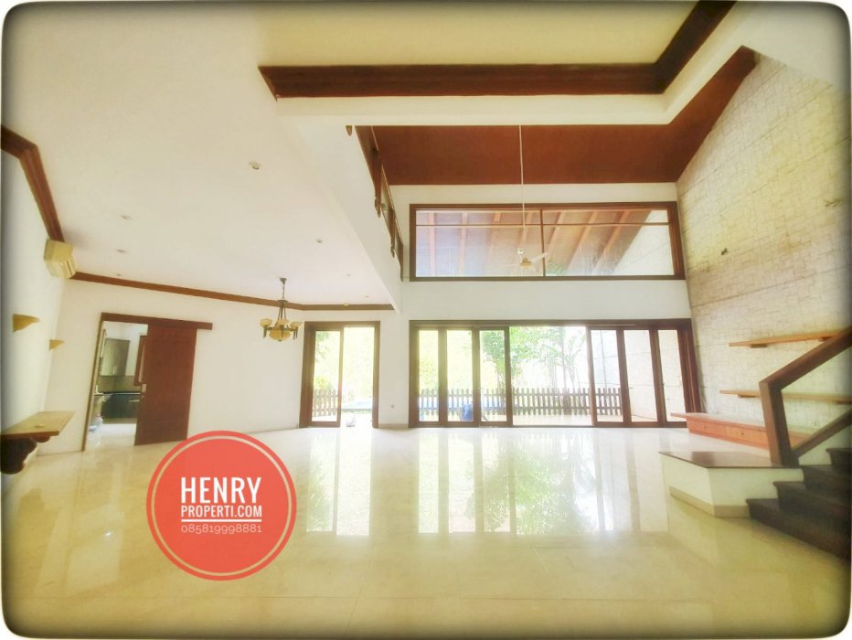 Disewakan Rumah Baru Renov Kamar 4+1BR Dekat Sekolah JIS