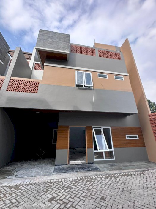 Rumah Cluster Furnished Mewah Murah Area Warung Sila, Jagakarsa