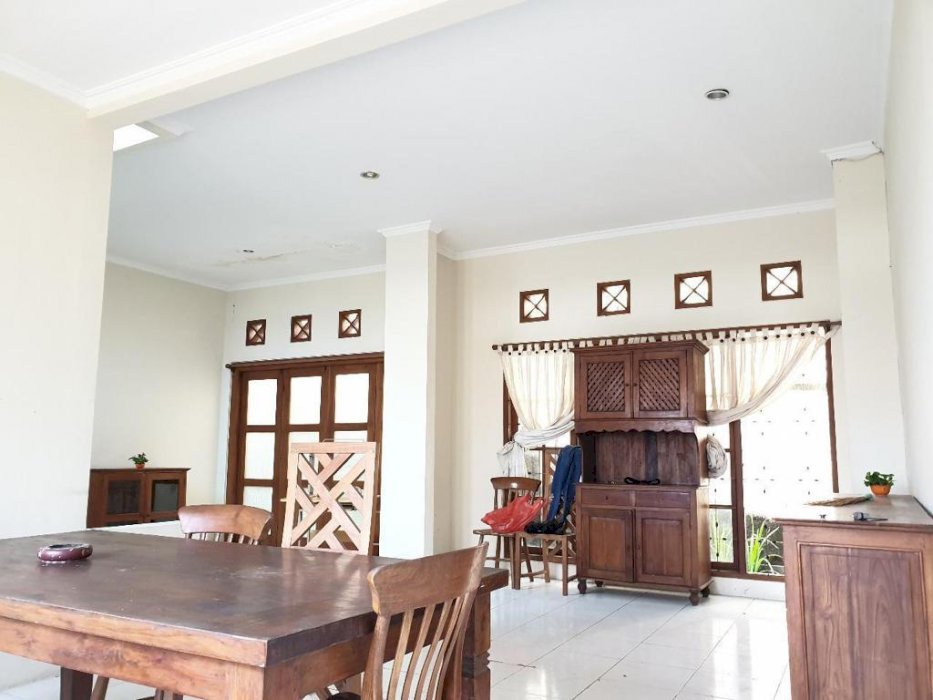 Disewakan rumah murah semer kEROBOKAN Bali jln 7 meteran 44mh12