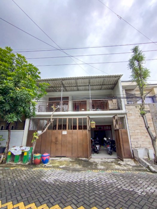 Dijual rumah kos di Baratajaya