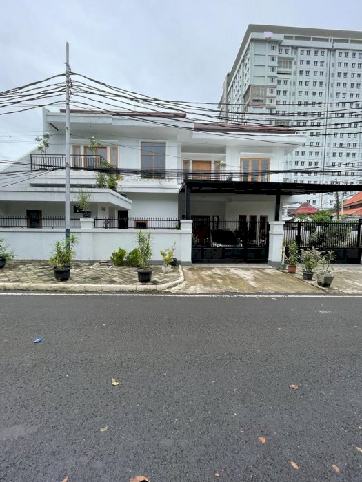 Rumah Berkah Dan Megah Samping Masjid Dlm Komplek Pondok Pinang Jaksel