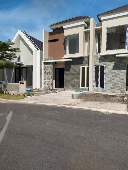 Rumah Baru dua lantai Sidoarjo