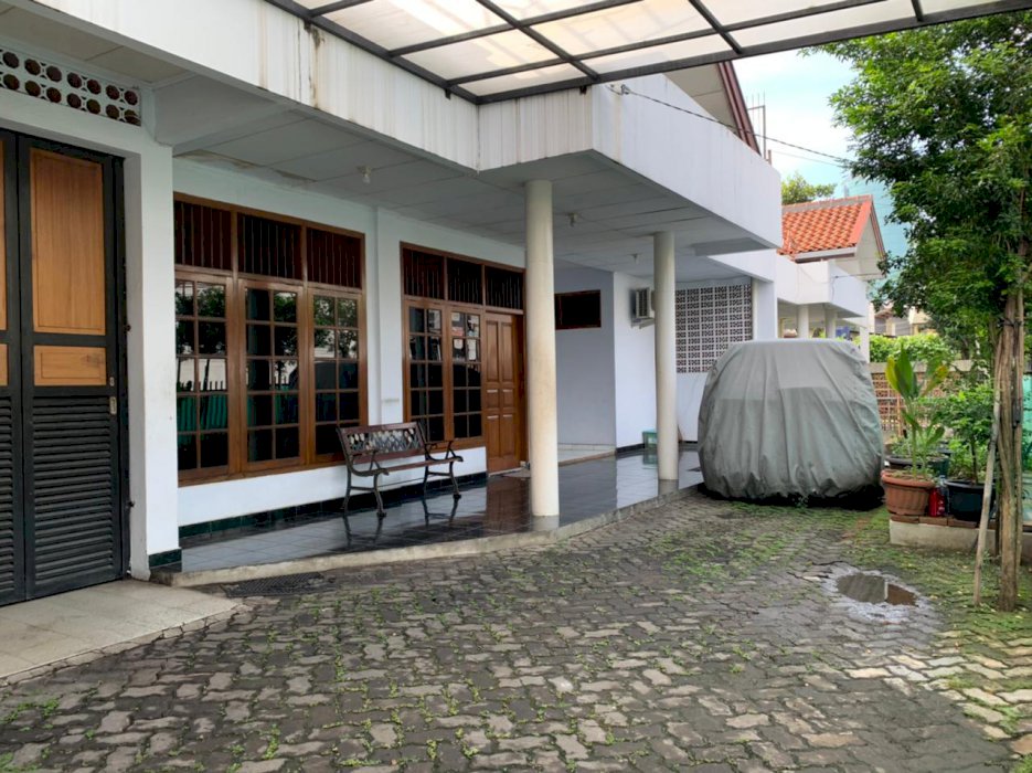 Rumah Asri Area Istimewa Setiabudi, Kuningan, Jakarta Selatan