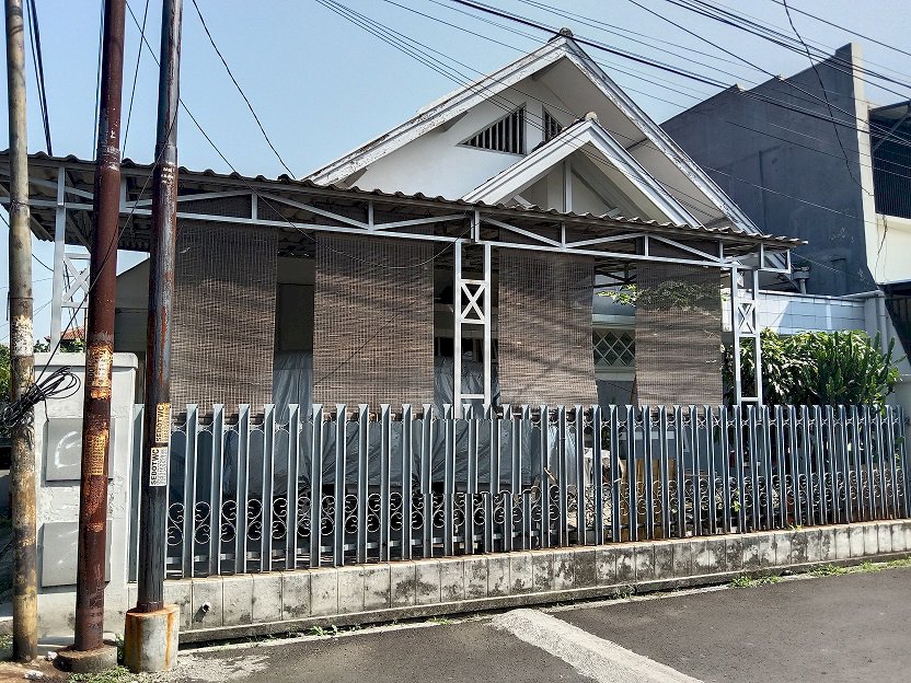 Jual Rumah Di Jl. Parakan (Batununggal) !