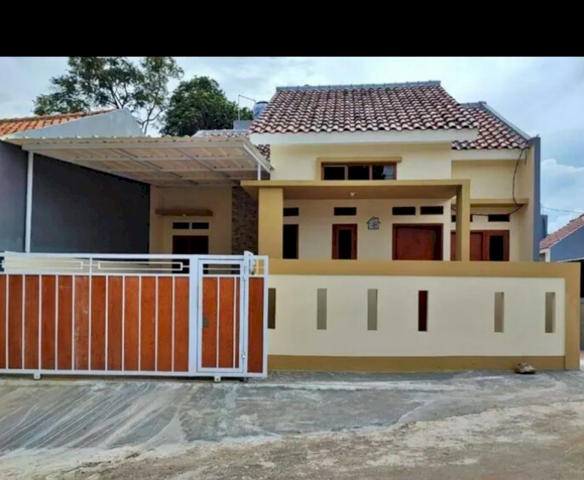 Rumah mewah bonus pagar atau canopi