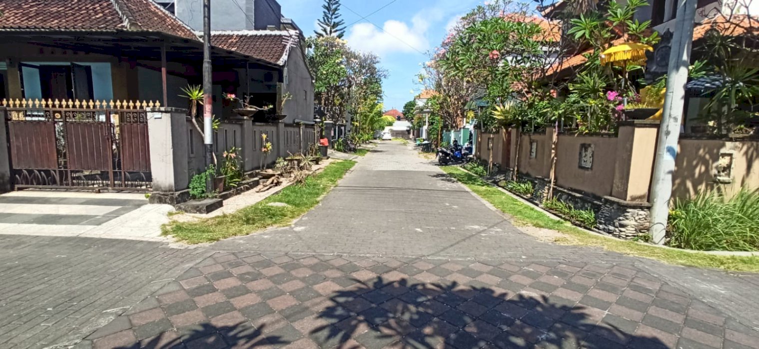 DIJUAL RUMAH STRATEGIS 2 LANTAI ONE GATE SISTEM