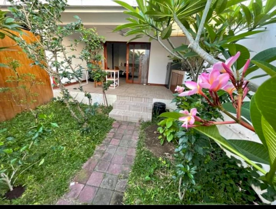 Monthly Rent 1 Bedroom Villa in Quiet Area Close to The Beach Berawa