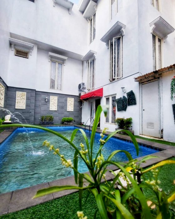 Rumah Mewah Classic Modern Semi Furnish area Elit dkt Citos, Cilandak